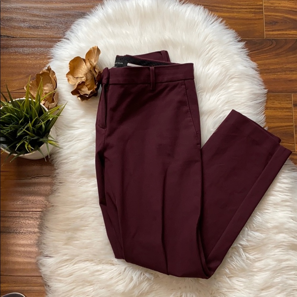 Ann Taylor burgundy Pant